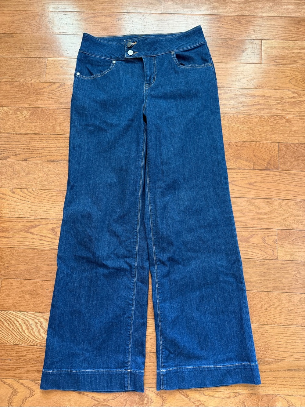 1822 Denim Wide-Leg Dark Blue Jeans